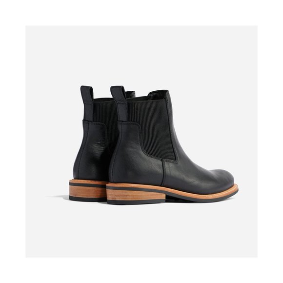 Nisolo-Carmen Chelsea Black Boot - Picture 2 of 2